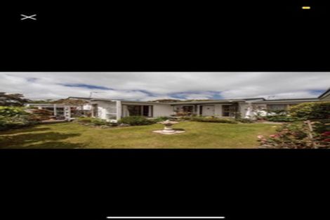 Photo of property in 100 Churton Drive, Churton Park, Wellington, 6037