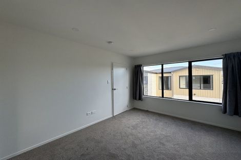 Photo of property in 16 Elegant Lane, Ranui, 0612