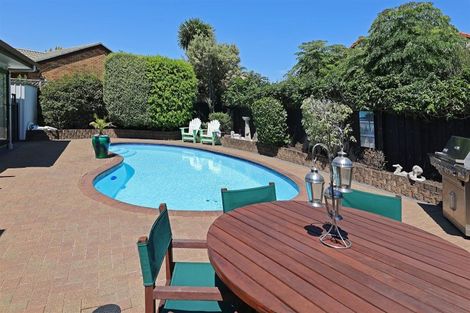 Photo of property in 3 Pippen Court, Henderson, Auckland, 0612