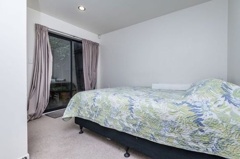 Photo of property in 11 Gordon Place, Newtown, Wellington, 6021