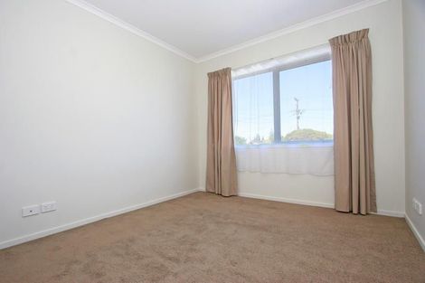 Photo of property in 58 Kenderdine Road, Papatoetoe, Auckland, 2025