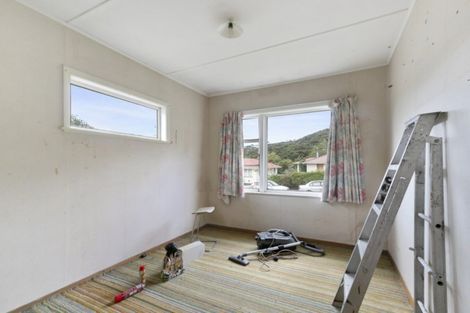 Photo of property in 28 Kowhai Street, Wainuiomata, Lower Hutt, 5014