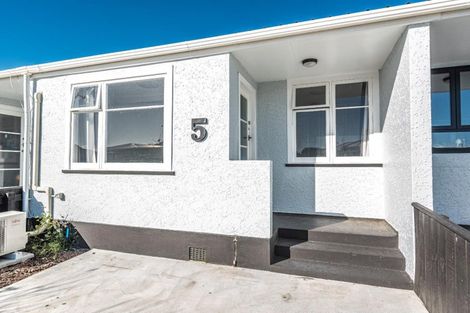 Photo of property in 1 Kupe Place, Castlecliff, Whanganui, 4501