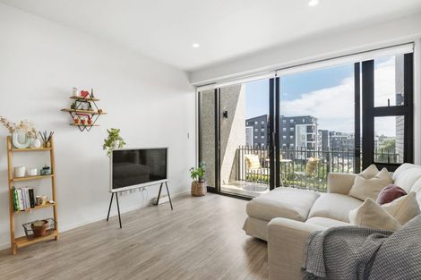 Photo of property in 210/165 Lake Road, Northcote, Auckland, 0627