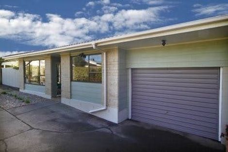Photo of property in 3/13 Northall Road, New Lynn, Auckland, 0600