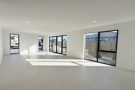 Photo of property in 30 Llew Summers Street, Belfast, 8051