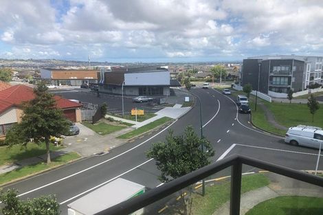 Photo of property in 1/66 Jeffs Road, Flat Bush, Auckland, 2016