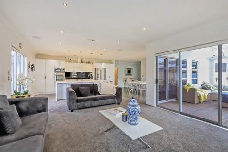Photo of property in 21 Tasman Drive, Poraiti, Napier, 4112