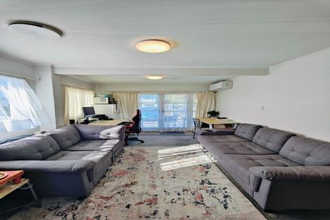 Photo of property in 26 Helena Street, Massey, Auckland, 0614