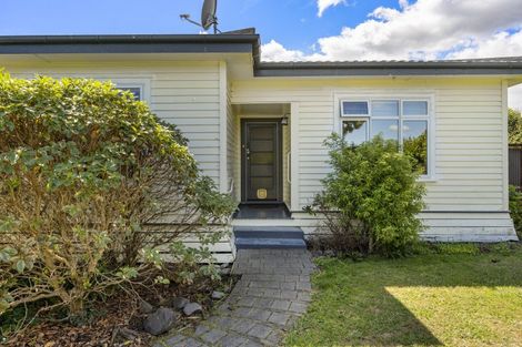 Photo of property in 25 Brightwater Terrace, Terrace End, Palmerston North, 4410