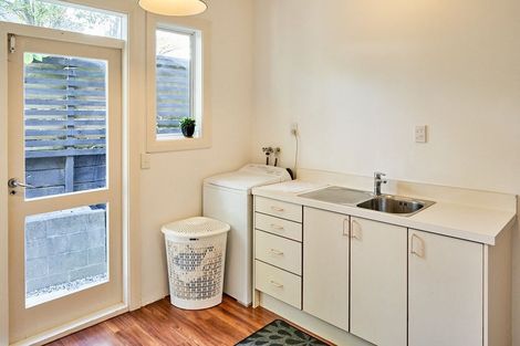 Photo of property in 1 Singers Road, Korokoro, Lower Hutt, 5012