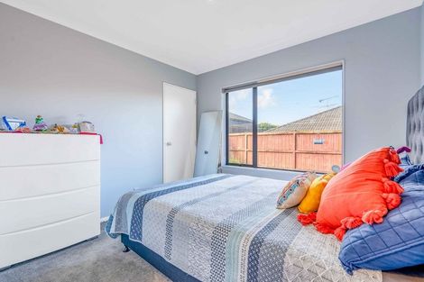 Photo of property in 57 Magic Way, Randwick Park, Auckland, 2105