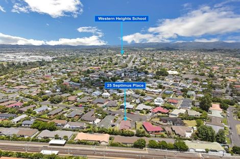 Photo of property in 25 Septimus Place, Henderson, Auckland, 0612