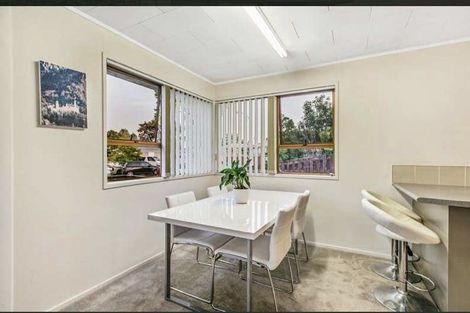 Photo of property in 11 Heathberry Close, Papatoetoe, Auckland, 2025