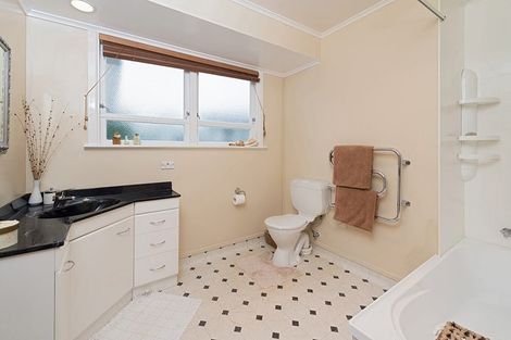 Photo of property in 24 Bertram Street, Hillcrest, Rotorua, 3015