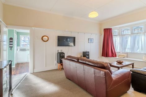 Photo of property in 362 Bay View Road, Saint Clair, Dunedin, 9012