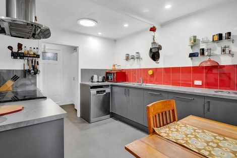 Photo of property in 69 Mill Road, Lower Vogeltown, New Plymouth, 4310