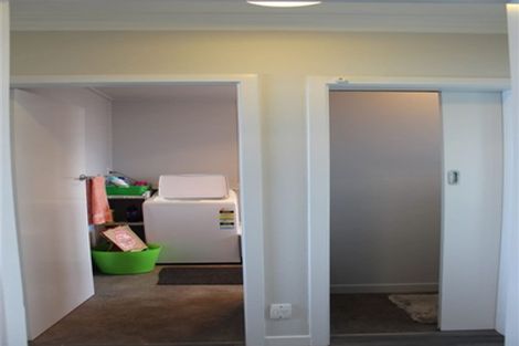 Photo of property in 92 Eglinton Road, Mornington, Dunedin, 9011