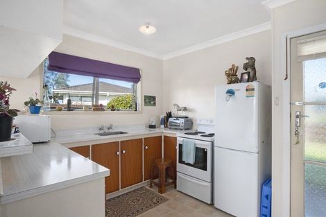 Photo of property in 6b Kent Street, Waiuku, 2123