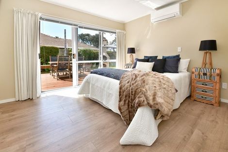 Photo of property in 5 Maygrove Drive, Orewa, 0931