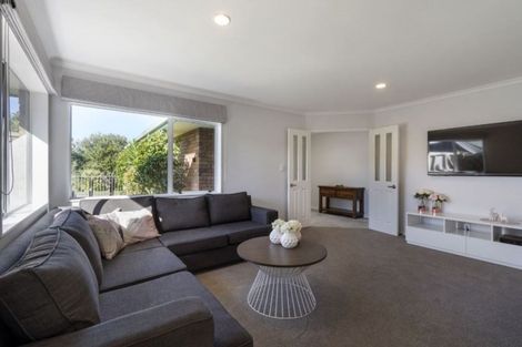 Photo of property in 39 Kensington Terrace, Gulf Harbour, Whangaparaoa, 0930