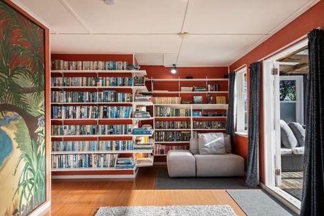 Photo of property in 619 Waitarere Beach Road, Waitarere Beach, Levin, 5510