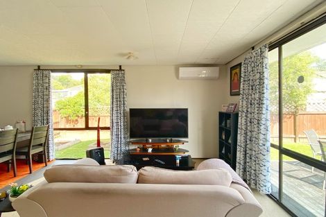 Photo of property in 3 Lynwood Road, New Lynn, Auckland, 0600