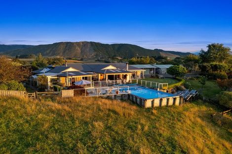 Photo of property in 81a Forest Lakes Road, Otaki, 5583