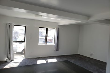 Photo of property in 18 Heathberry Close, Papatoetoe, Auckland, 2025