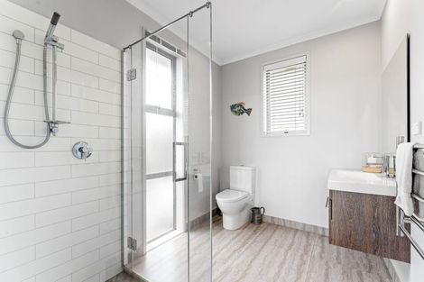 Photo of property in 4 Kiwa Crescent, Gulf Harbour, Whangaparaoa, 0930