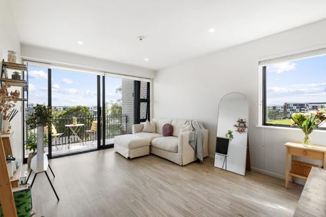 Photo of property in 210/165 Lake Road, Northcote, Auckland, 0627