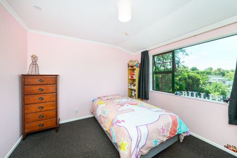 Photo of property in 5 Rangitira Avenue, Palmerston North, 4414