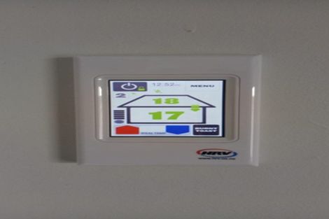 Photo of property in 1/141 Birkdale Road, Birkdale, Auckland, 0626