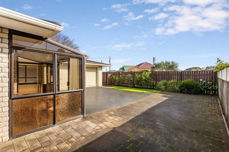 Photo of property in 20 Tukapa Street, Westown, New Plymouth, 4310
