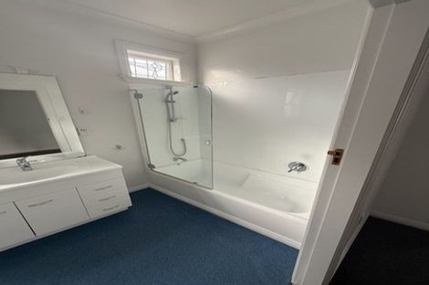 Photo of property in 22 Riddlers Crescent, Petone, Lower Hutt, 5012