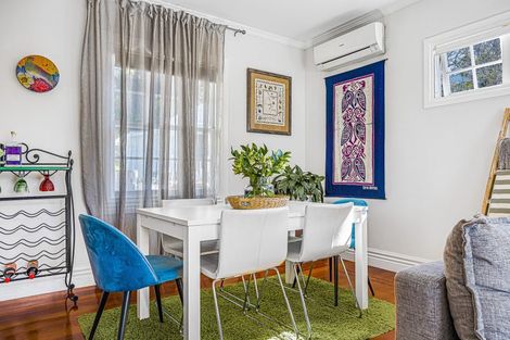 Photo of property in 4/14-26 Beach Road, Northcote Point, Auckland, 0627