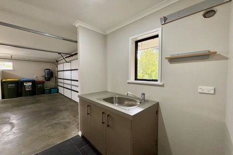 Photo of property in 16 Somerton Drive, Huntington, Hamilton, 3210