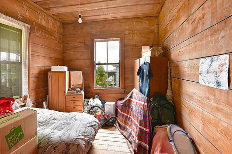 Photo of property in 14 Puriri Street, Helensville, 0800