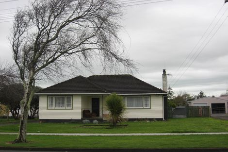 Photo of property in 108 Queen Street West, Levin, 5510