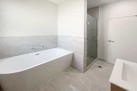 Photo of property in 16 Yellow Pear Lane, Karaka, 2578