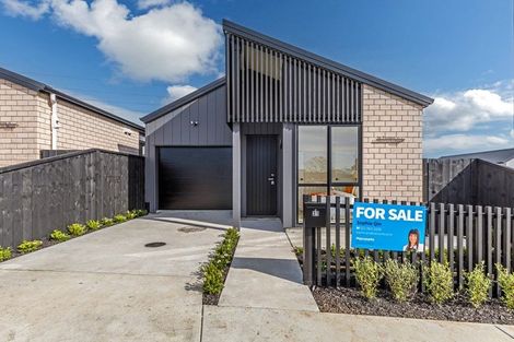 Photo of property in 31 Paretao Street, Massey, 0614