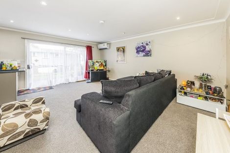 Photo of property in 2/30 Takanini Road, Takanini, 2112