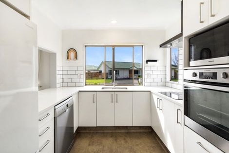 Photo of property in 19 Aintree Place, Taradale, Napier, 4112