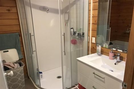 Photo of property in 2/133 Carnoustie Drive, Wattle Downs, Auckland, 2103