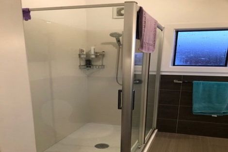 Photo of property in 27 Division Street, Riccarton, Christchurch, 8041
