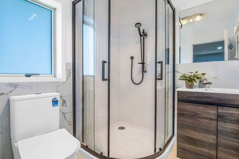 Photo of property in 526 Massey Road, Mangere, Auckland, 2022