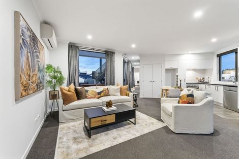 Photo of property in 284 Hobsonville Point Road, Hobsonville, Auckland, 0616