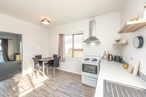Photo of property in 28 Roberts Avenue, Aramoho, Whanganui, 4500