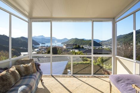 Photo of property in 29 Dorset Street, Picton, 7220