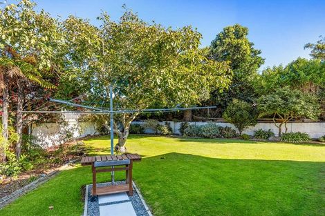 Photo of property in 18 Rua Road, Paraparaumu Beach, Paraparaumu, 5032